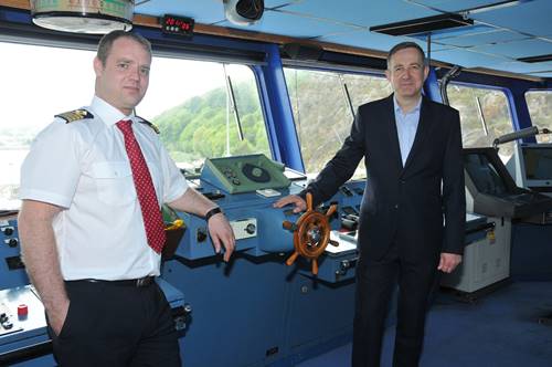 Master of the Stena Europe, Richard Cleary and Ian Davies, Stena Line’s Trade Director, Irish Sea South)